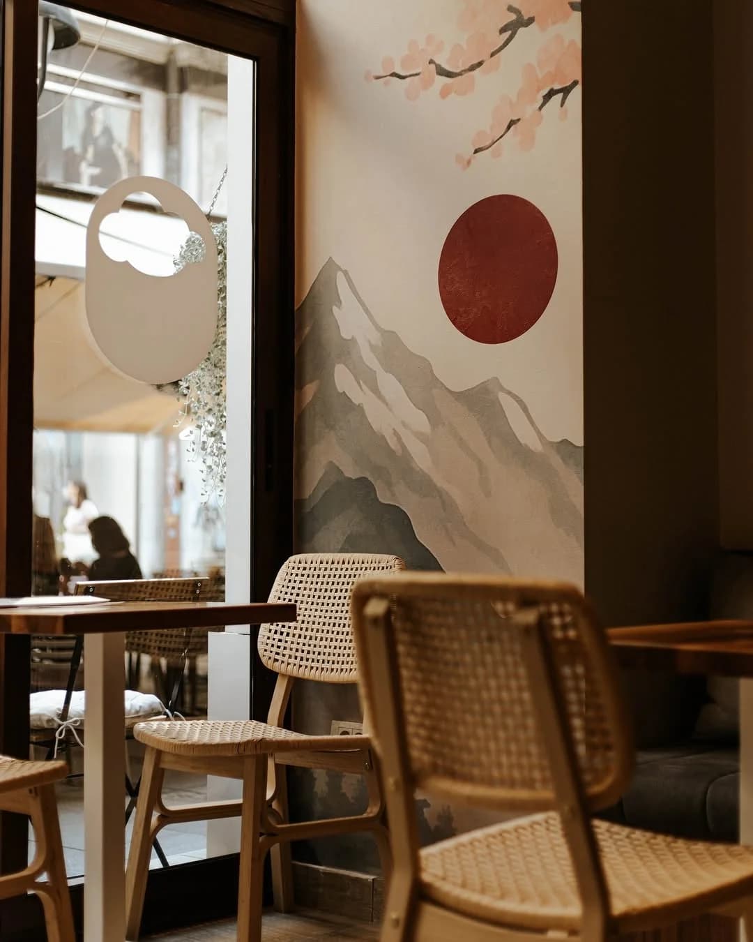 Dream Sushi (Knez) - 1